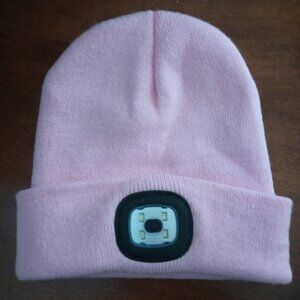 Beanie w/headlamp built in